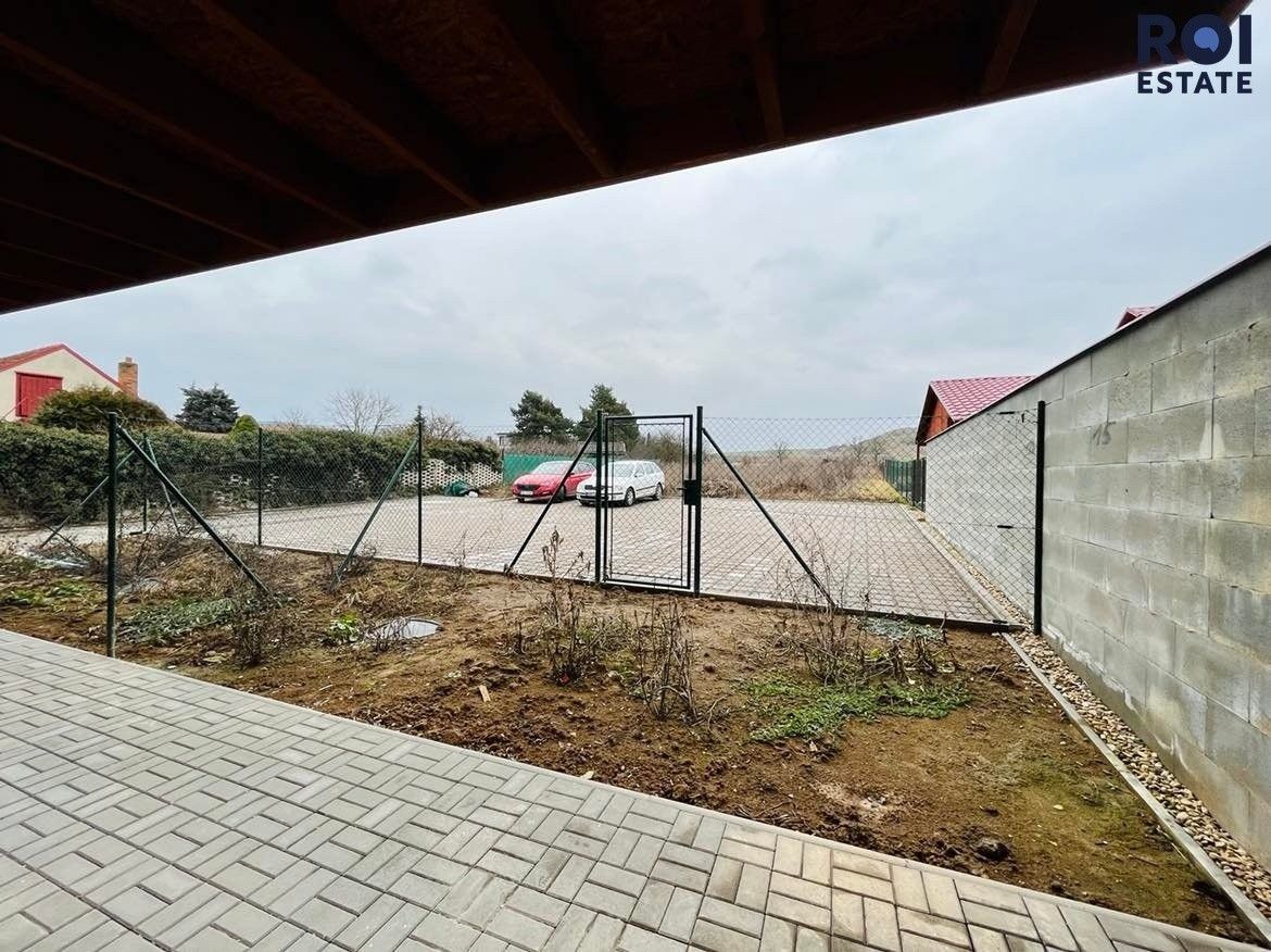 Pronájem byt 2+kk - Malhostovice, 69 m²