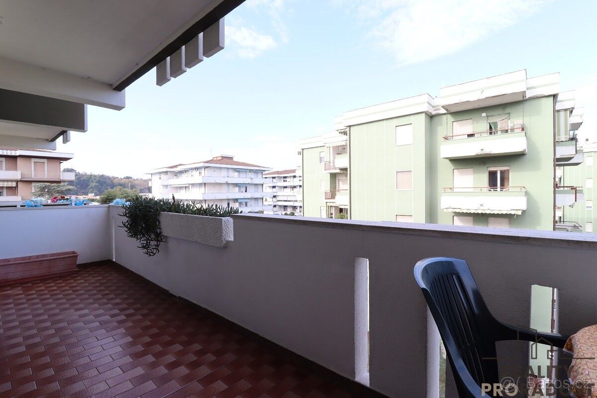 Prodej byt - 987 66, Zahraničí