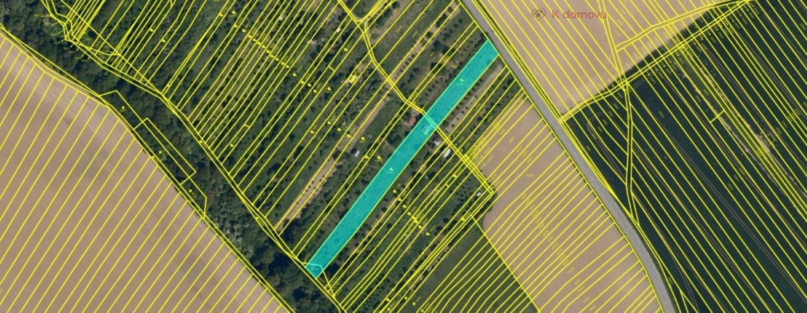 Zahrady, Pod Kostelem, Kunovice, 3 859 m²