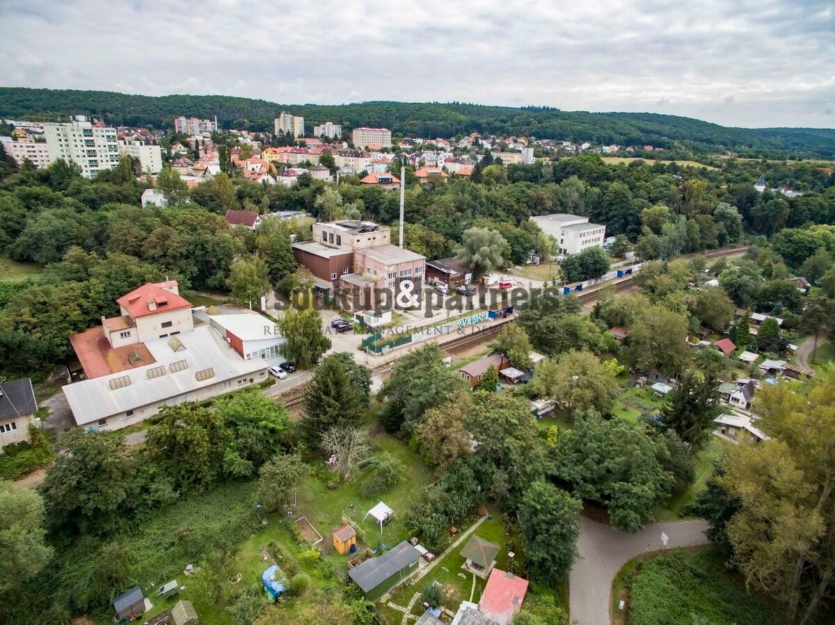 Pronájem komerční pozemek - U skladu, Praha, 5 700 m²