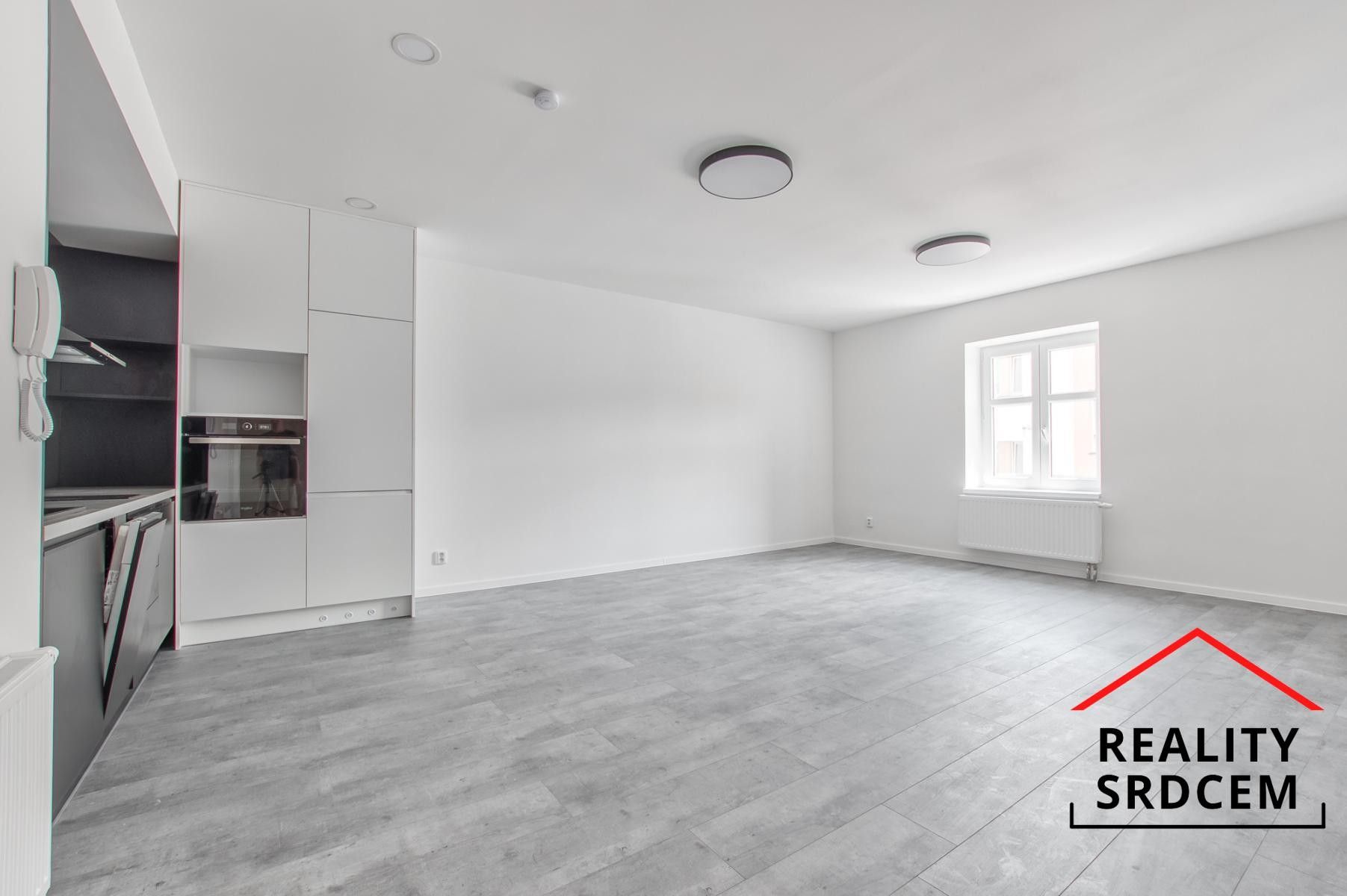 Pronájem byt 2+kk - Otická, Opava, 59 m²