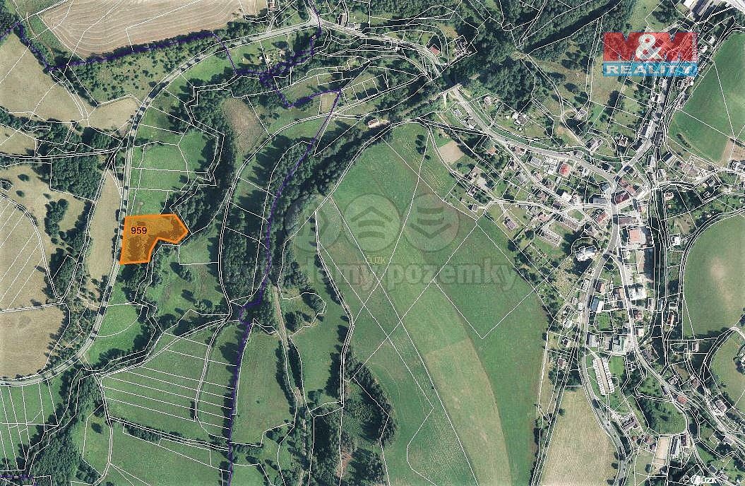 Louka, 7 104 m²