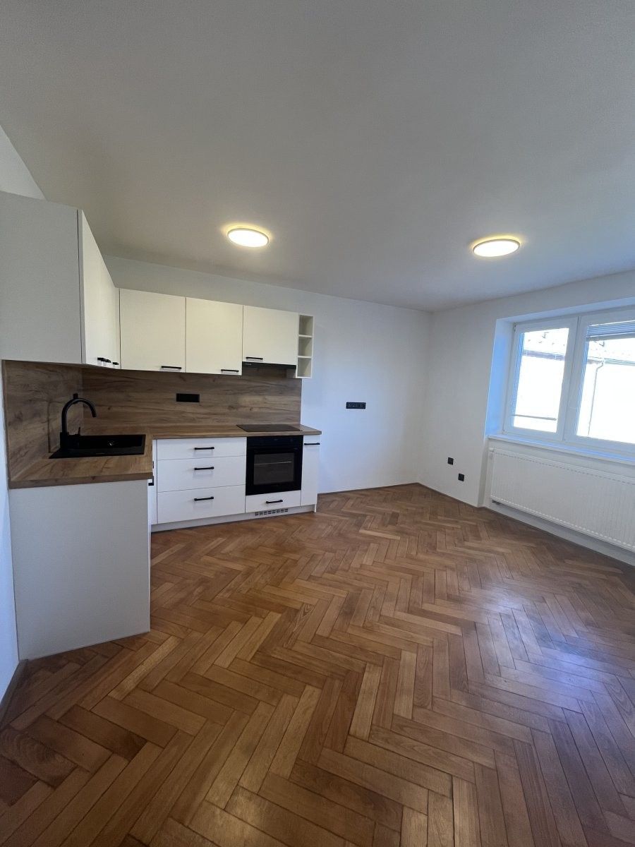 3+kk, Za poštou, Olomouc, 64 m² - 2