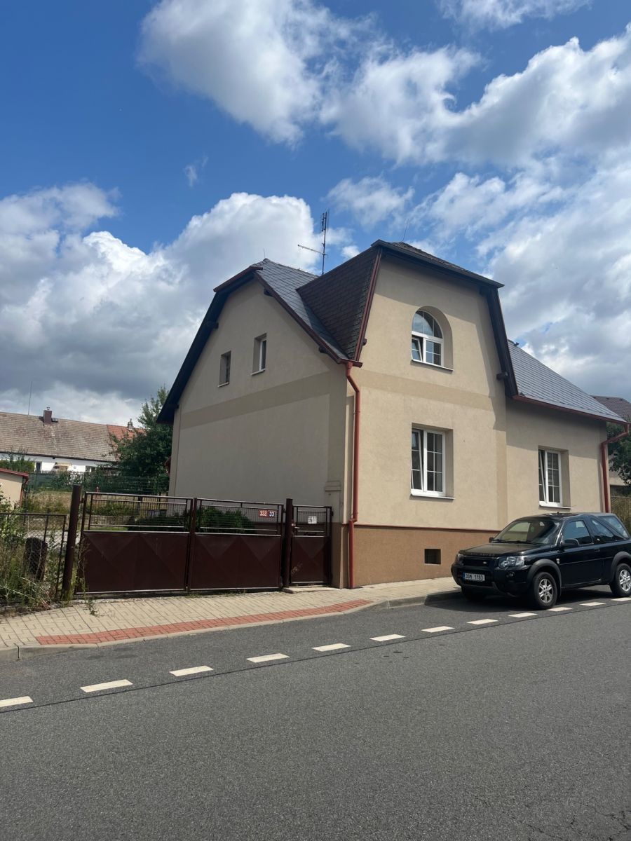Rodinné domy, Nová, Lužná - Lužná u Rakovníka, Středočeský kraj, 457 m²