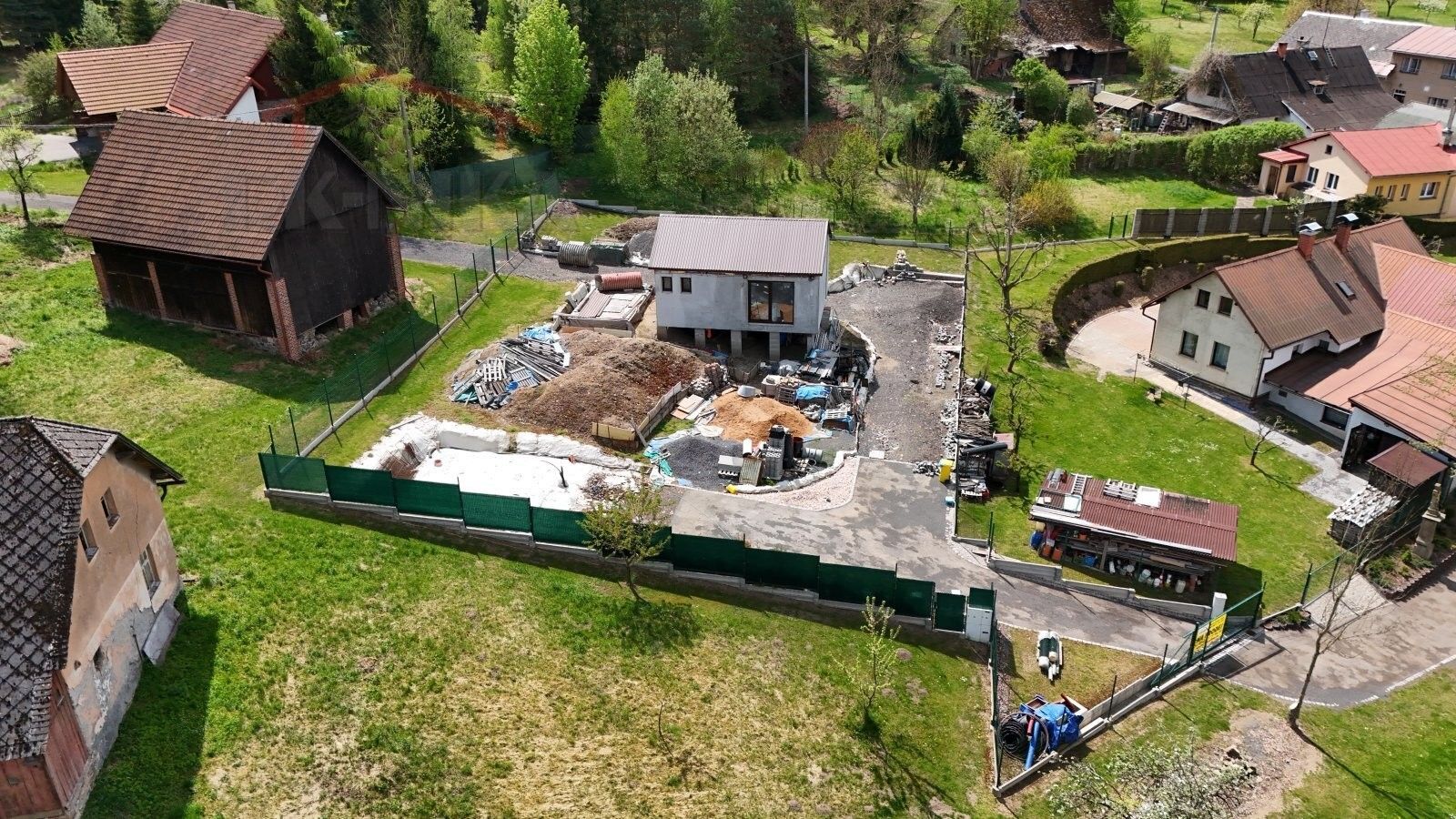 Pozemek pro bydlení, 913 m²
