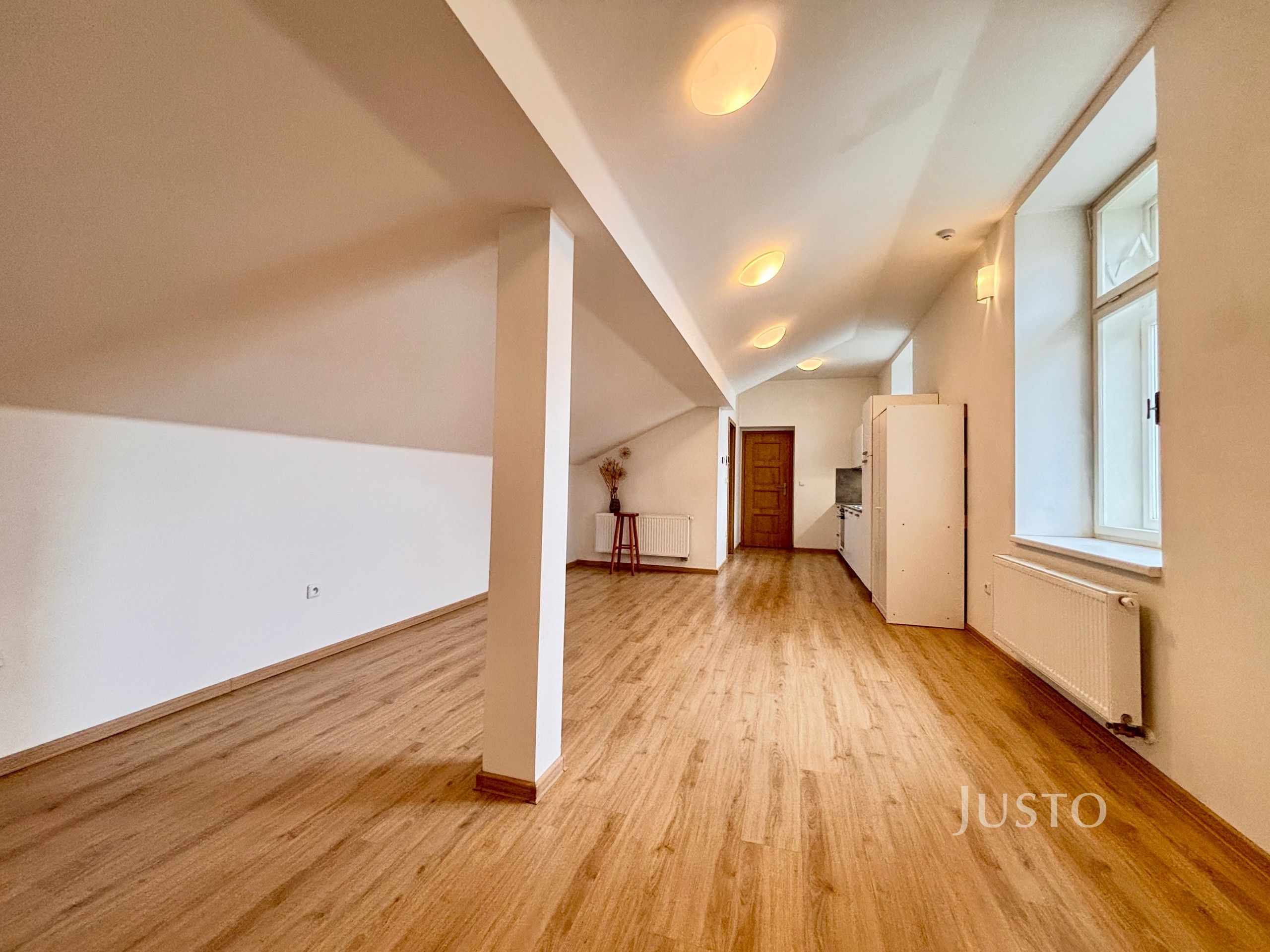 Pronájem byt 2+kk - Michalská 206, Olomouc, 77 m² - 5