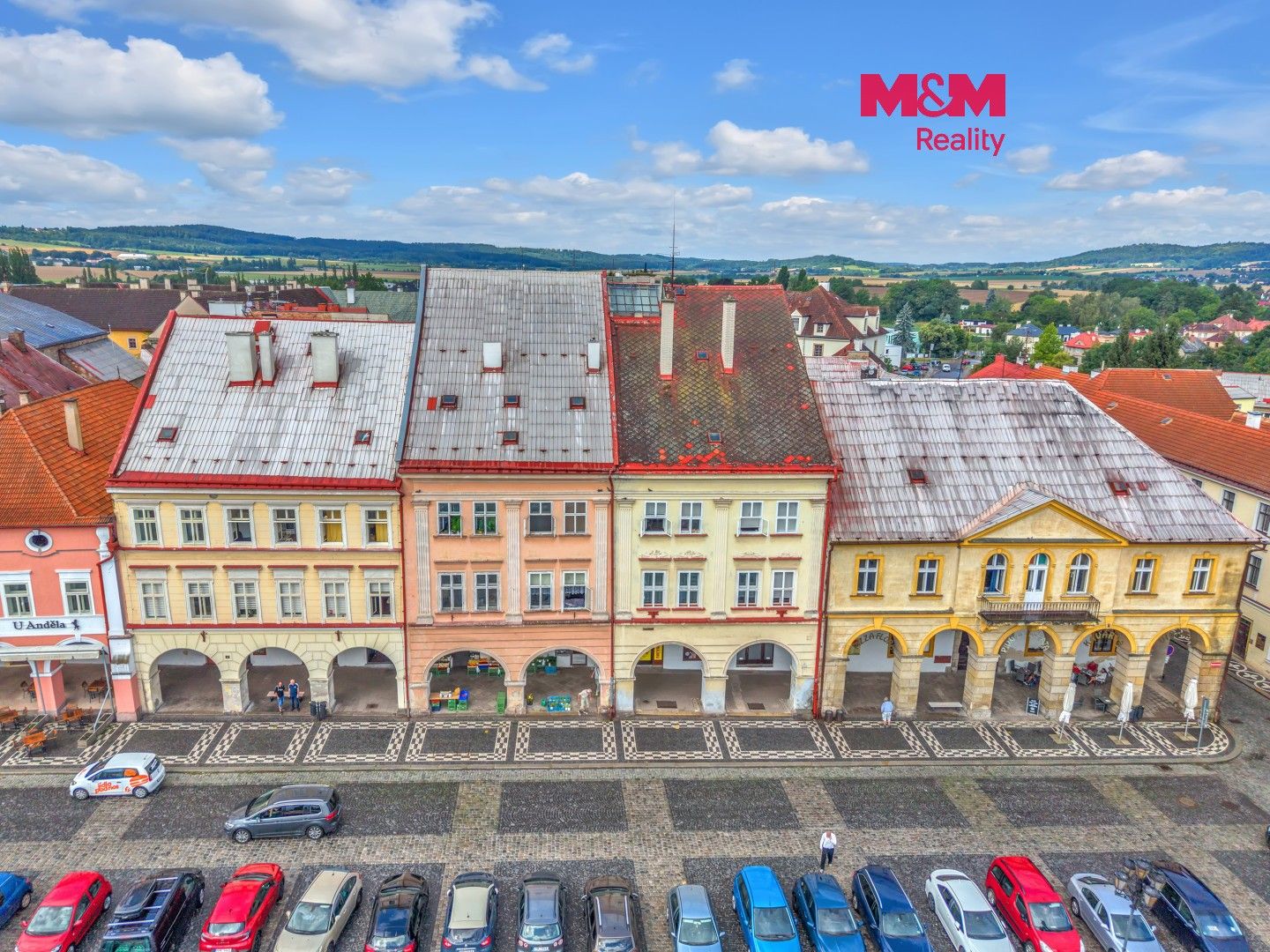 Rodinné domy, Valdštejnovo náměstí, Jičín, 917 m² - 1