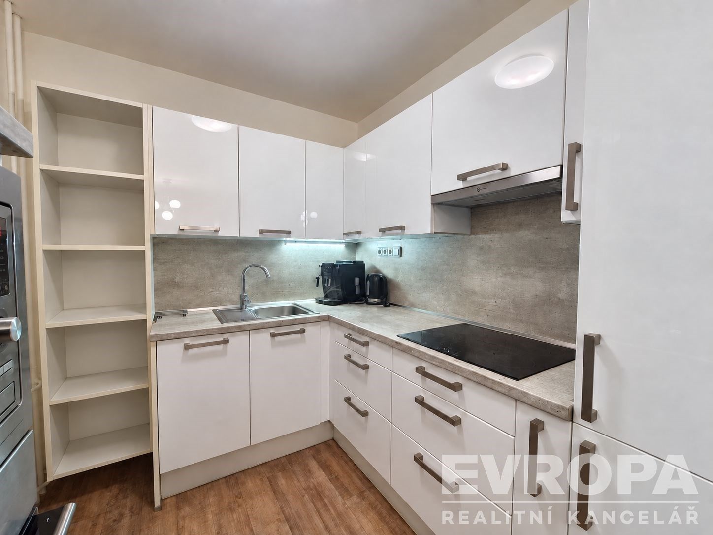 Byt 3+1 · 61 m² · Harrachovská 323, Praha Střížkov - 4