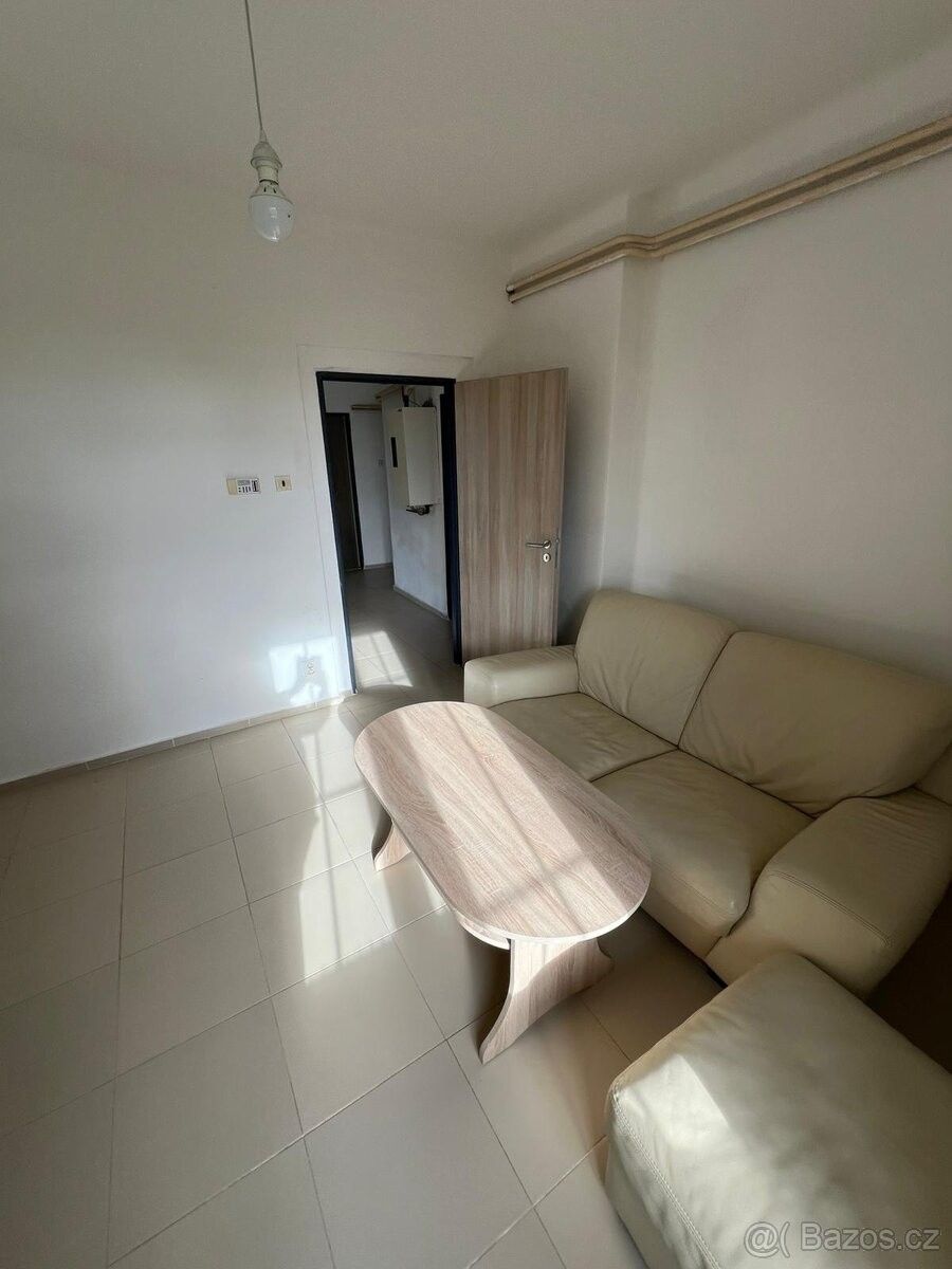 Pronájem byt - Uhlířské Janovice, 285 04