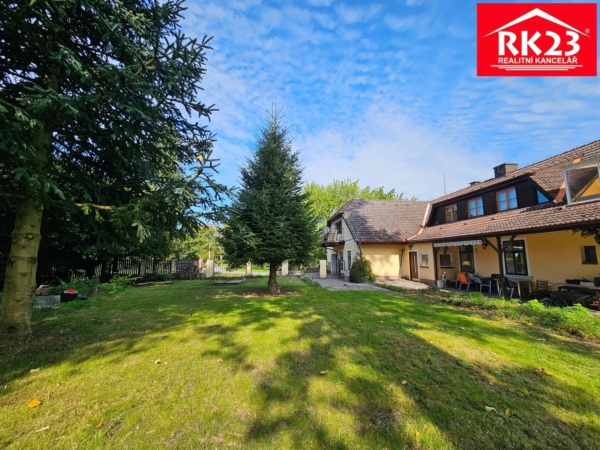 Prodej rodinný dům - Ostrov, Bor, 249 m²