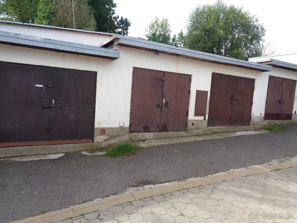 Garáž