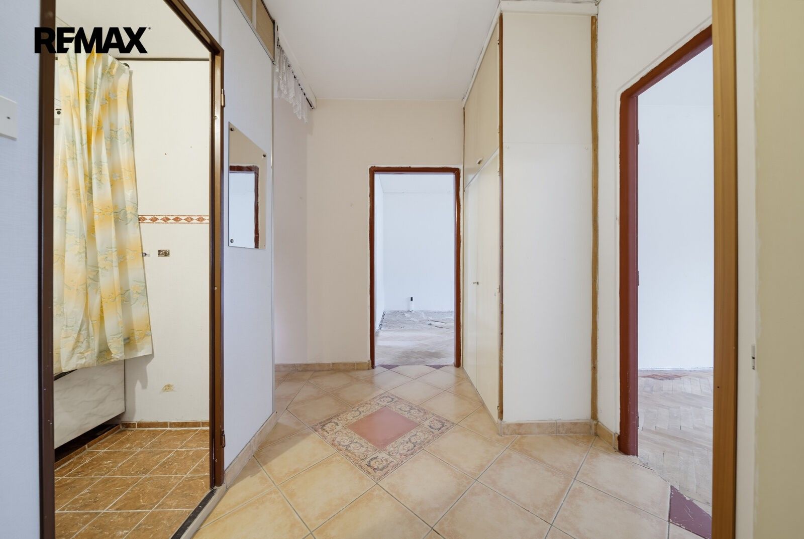 Prodej byt 3+1 - Krymská 1713, Karlovy Vary, 71 m² - 5