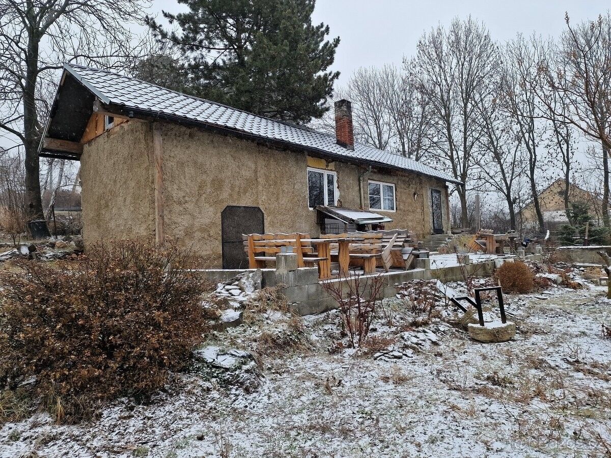 Prodej rodinný dům - Velké Heraltice, 747 75