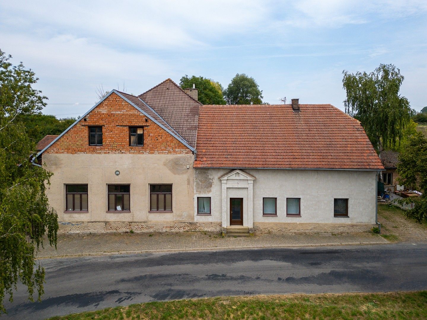 Obchodní prostory, Poděčely, Chroustovice, 852 m²