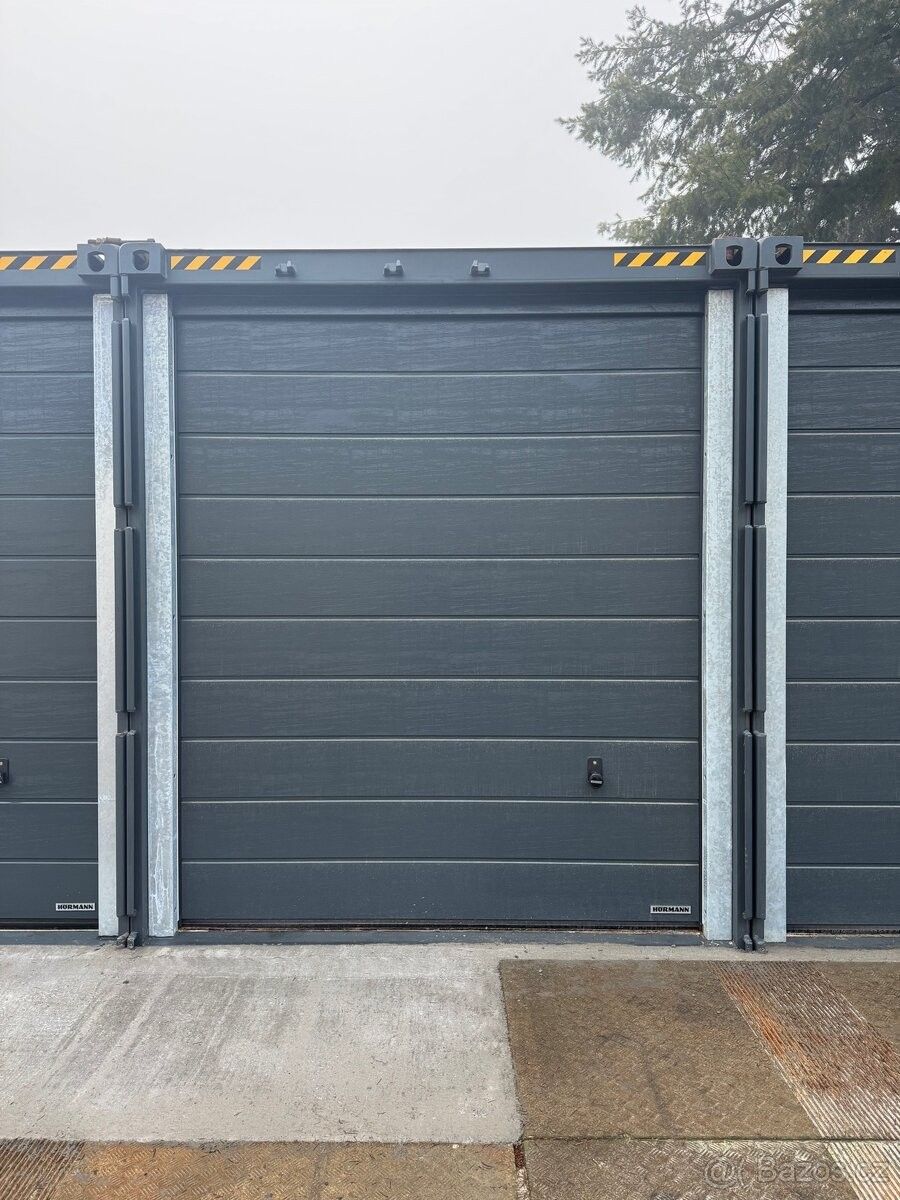 Sklady, Tišnov, 666 01