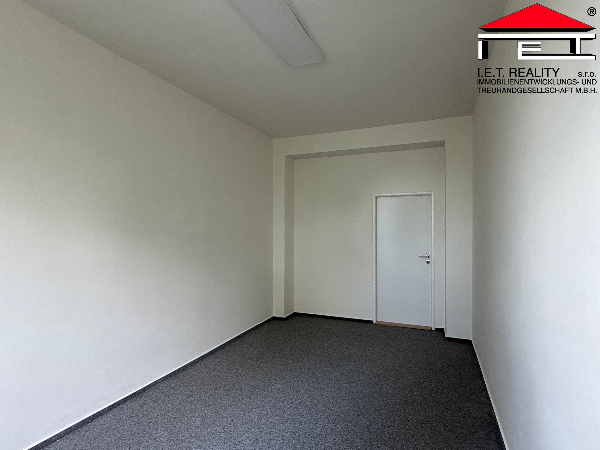 Kancelář · 380 m² · Pražákova, Brno - 3