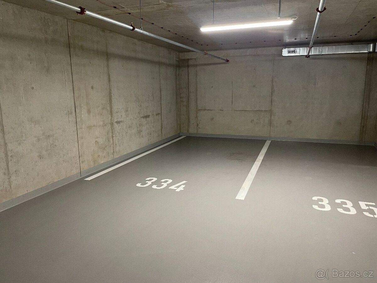 Garáže, Praha, 100 00