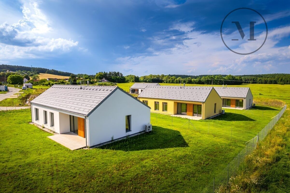 Rodinné domy, Závraty, 127 m²