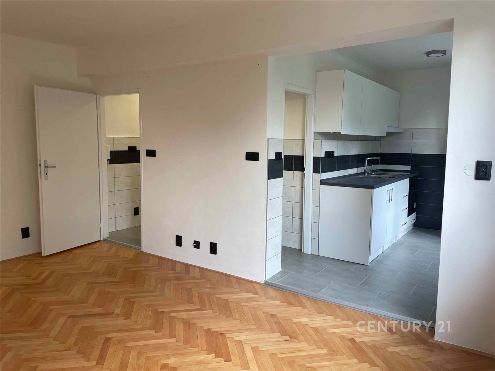Pronájem byt 1+1 - Gajdošova  , Ostrava Moravská Ostrava, 39 m² - 5