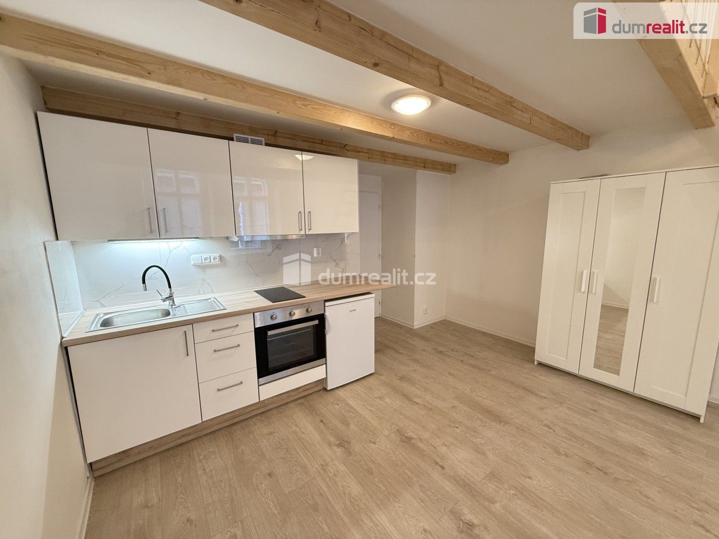 1+kk, Na Valentince, Praha, 48 m² - 1
