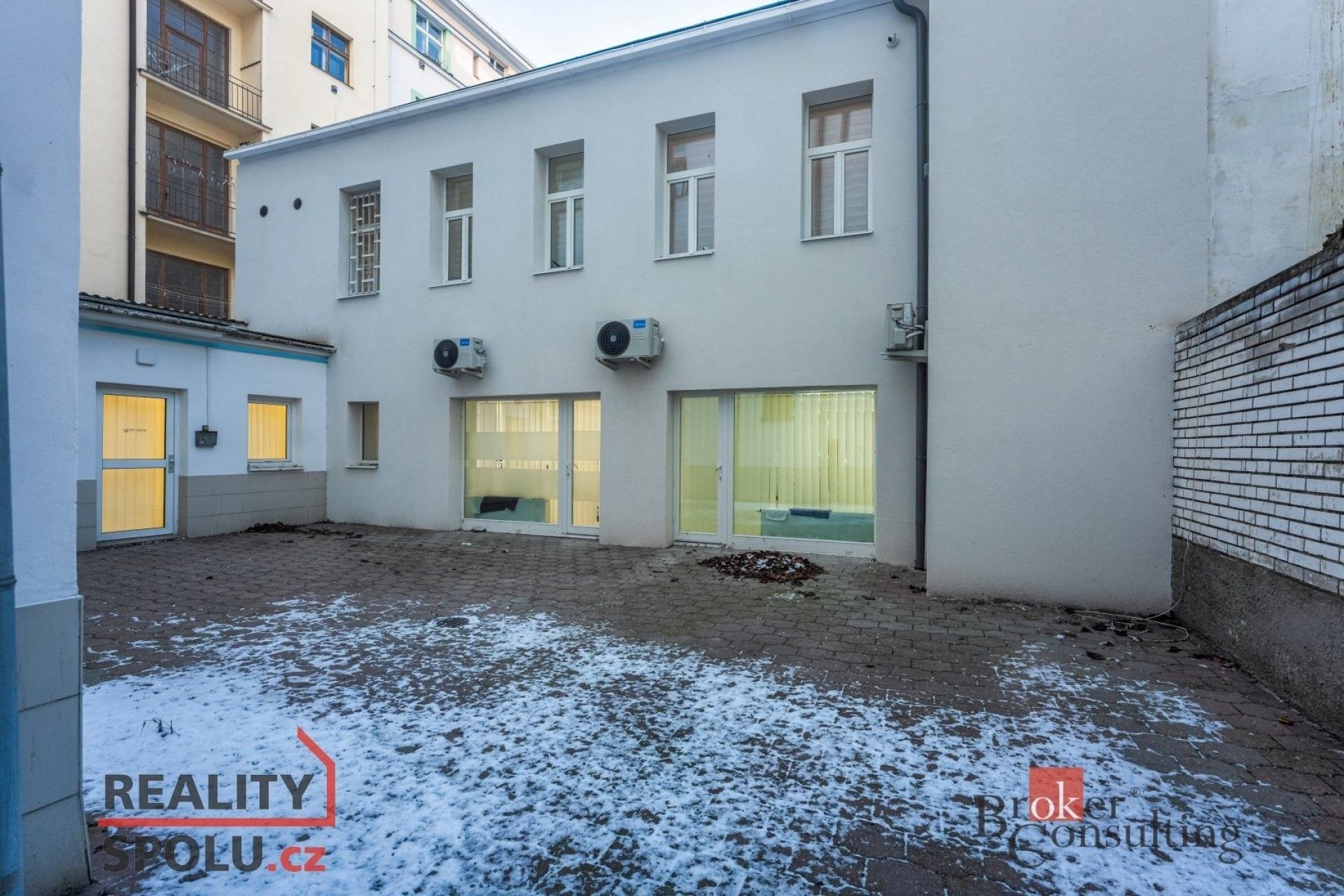 3+kk, Koněvova, Praha, 74 m²