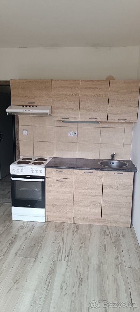 Byty, Kladno, 272 03 - 2