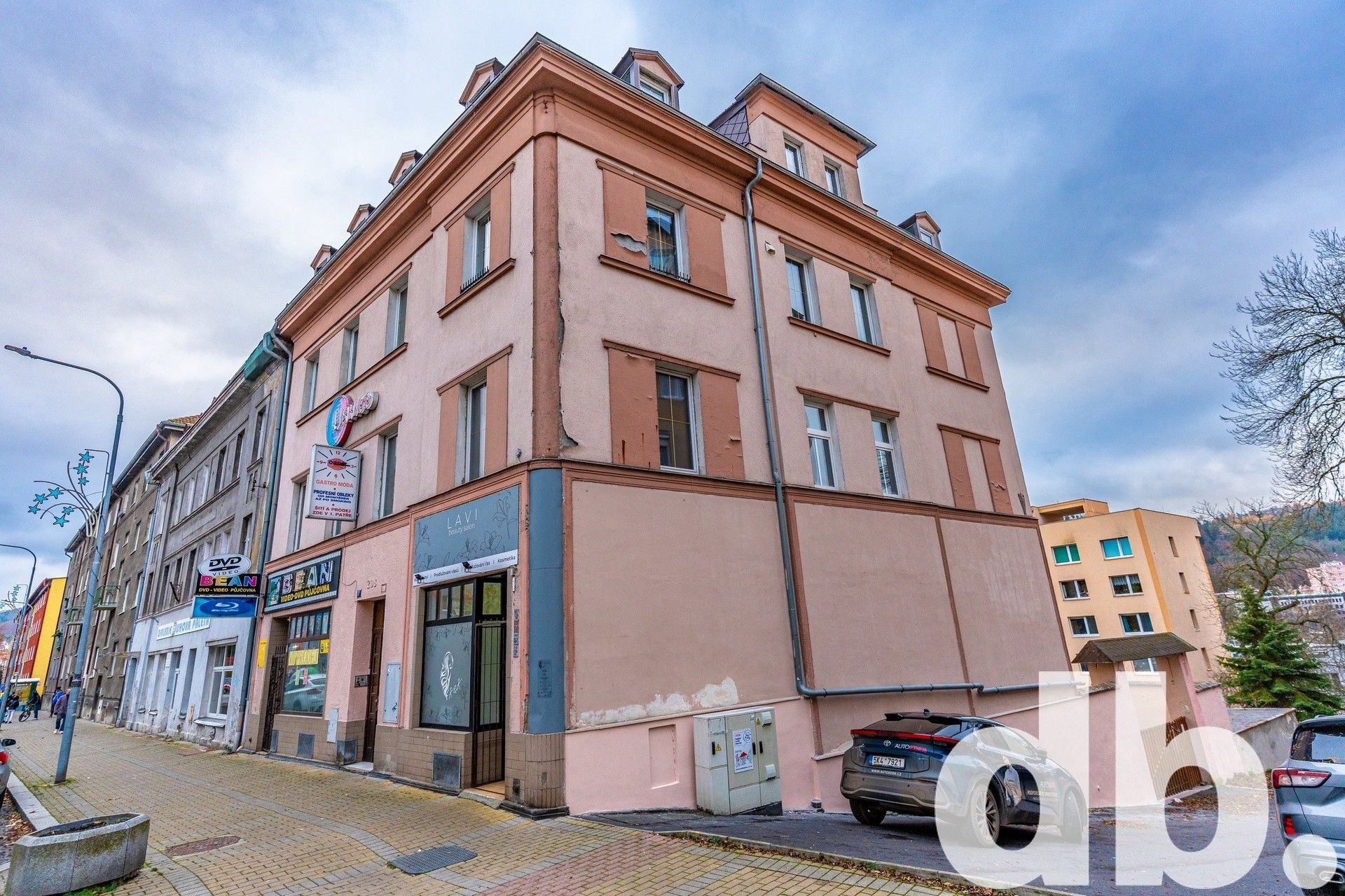 Činžovní domy, Sokolovská, Karlovy Vary, 662 m²