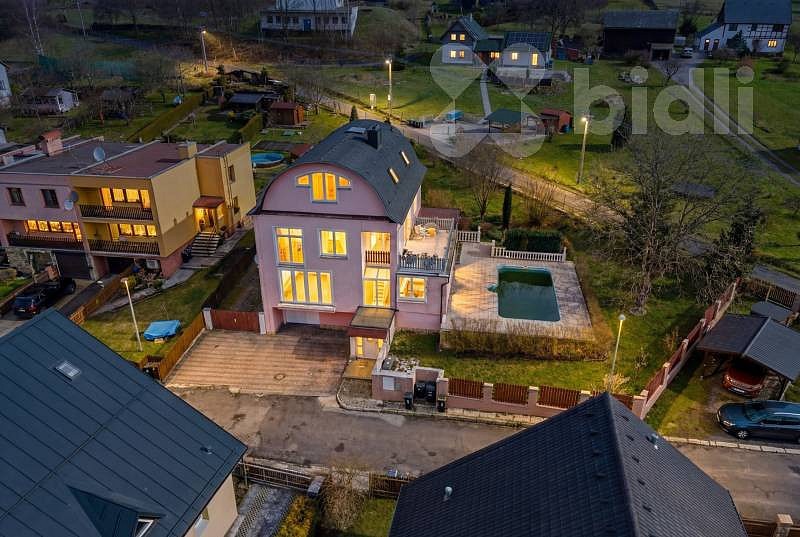 Rodinný dům · 281 m² · Pod Vrchem, Děčín - Děčín XX-Nová Ves - 4