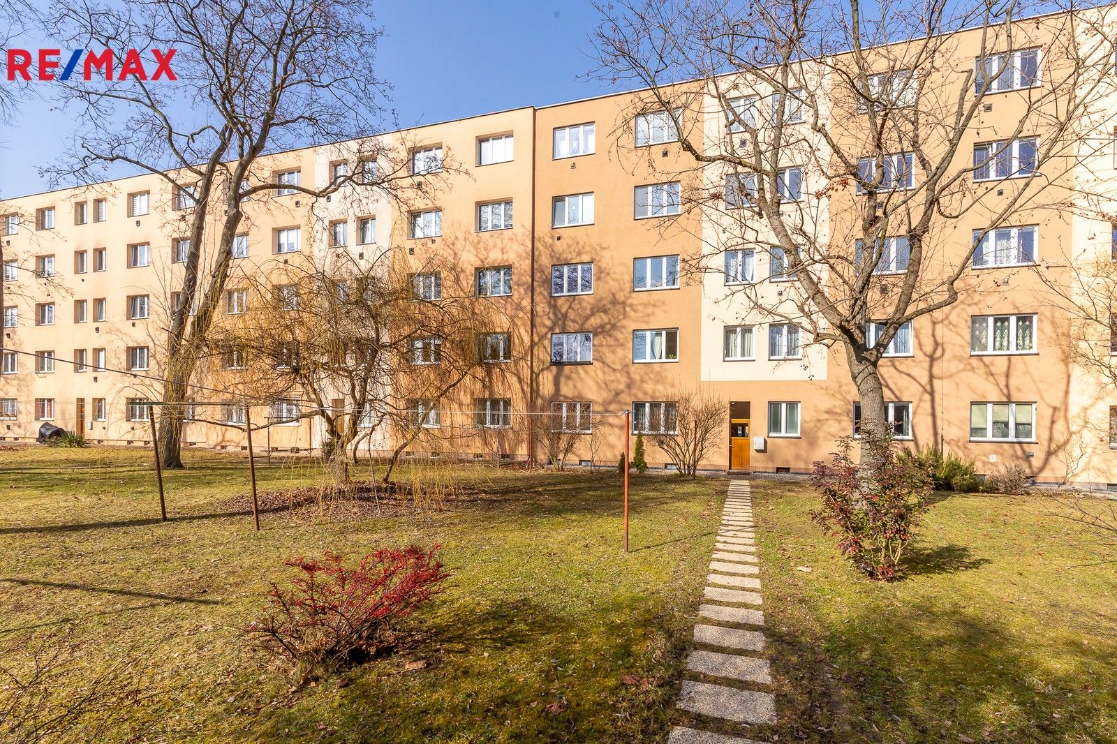 2+kk, Za Zelenou liškou 550, Praha, 48 m²