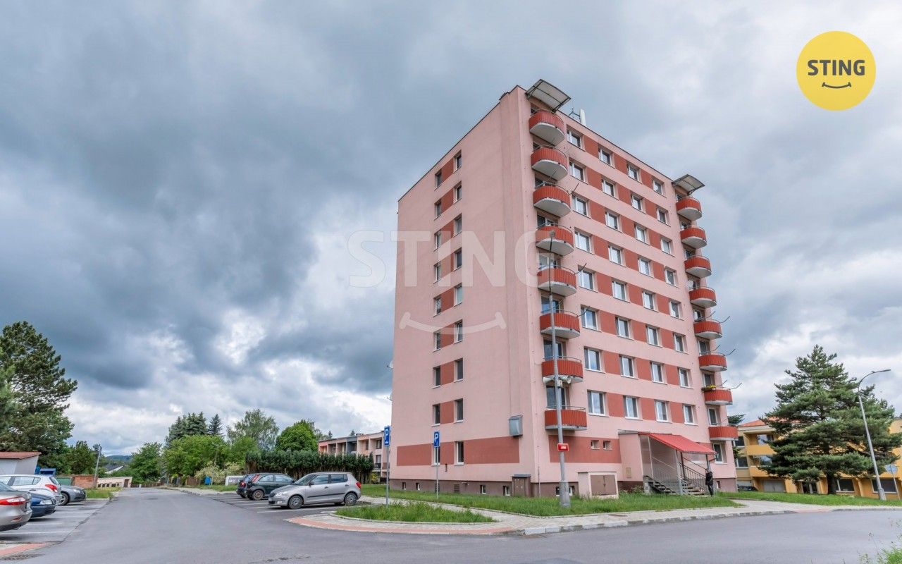 3+1, Jarní, Dobronín, 65 m² - 1