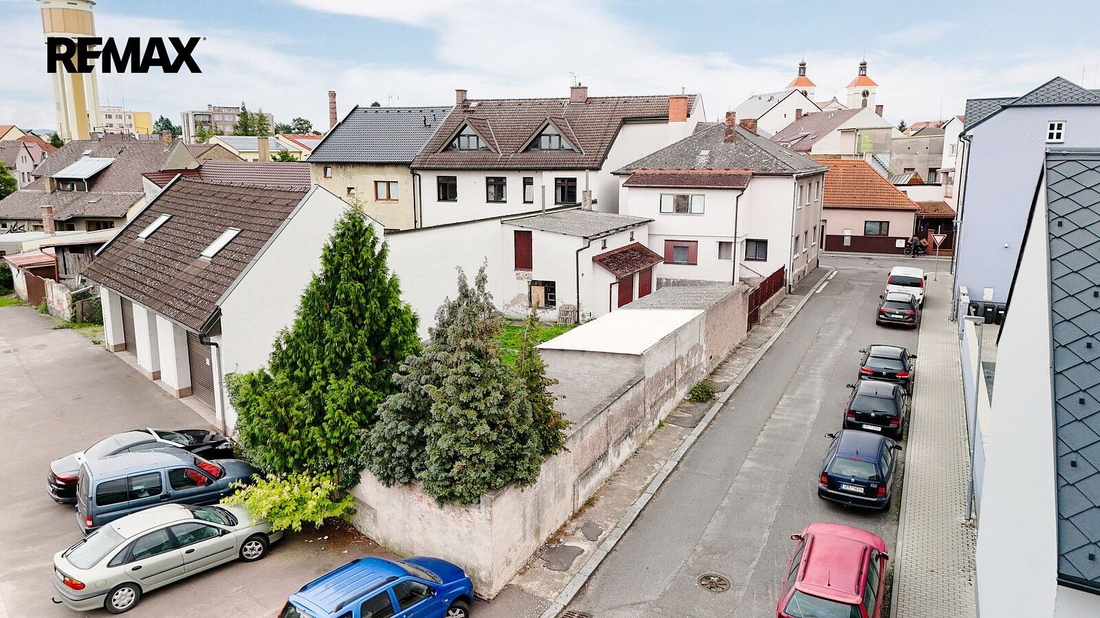 Prodej rodinný dům - Jiráskova, Chrast, okres Chrudim, 284 m² - 1