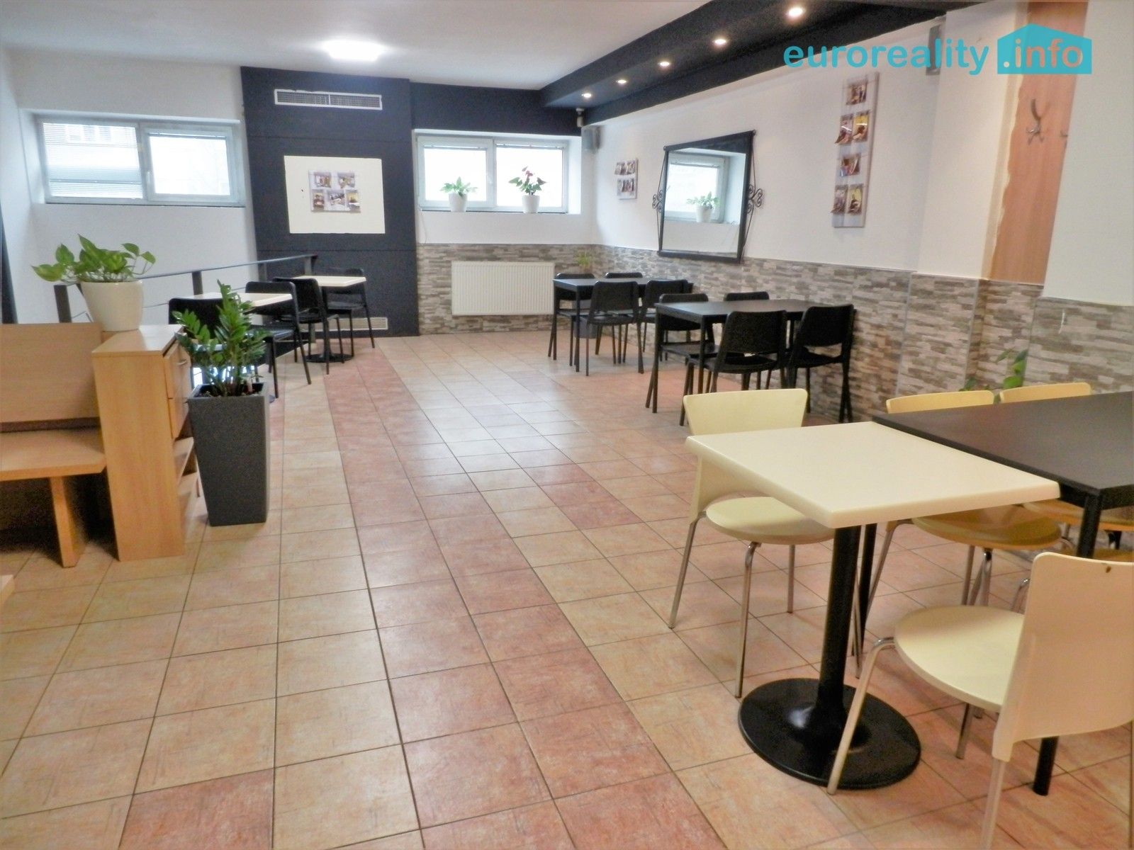 Restaurace, Budějovická 1126, Praha, 200 m²