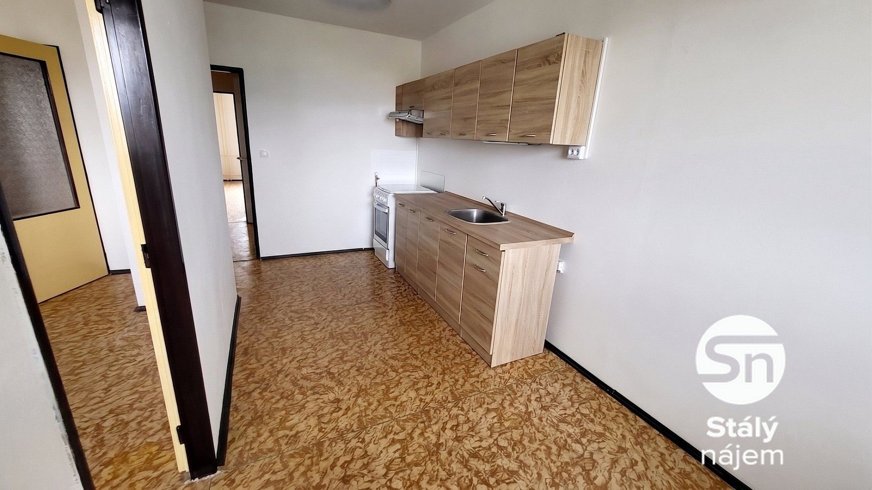 3+1, Nad Stadionem, Králův Dvůr, okres Beroun, 70 m² - 2