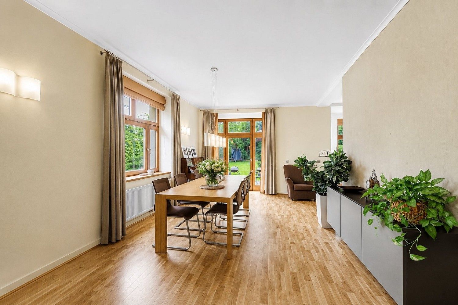 Rodinný dům · 375 m² · Praha - Troja, okres Praha 8, Hlavní město Praha - 3