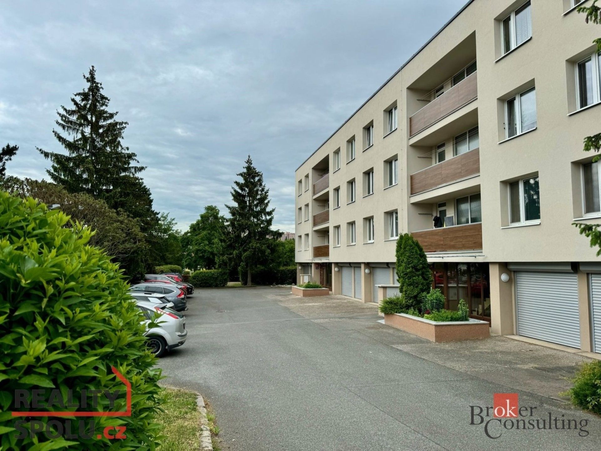 Pronájem kancelář - Záveská, Praha, 45 m²