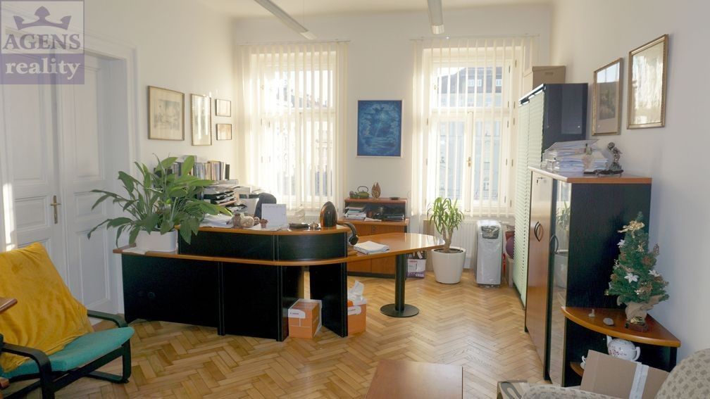 Kanceláře, Fügnerovo náměstí, Praha, 110 m²