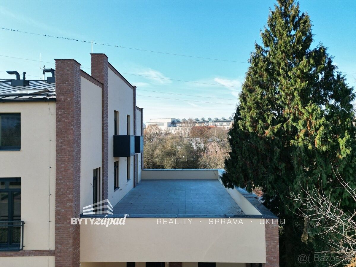 Pronájem byt - Plzeň, 326 00