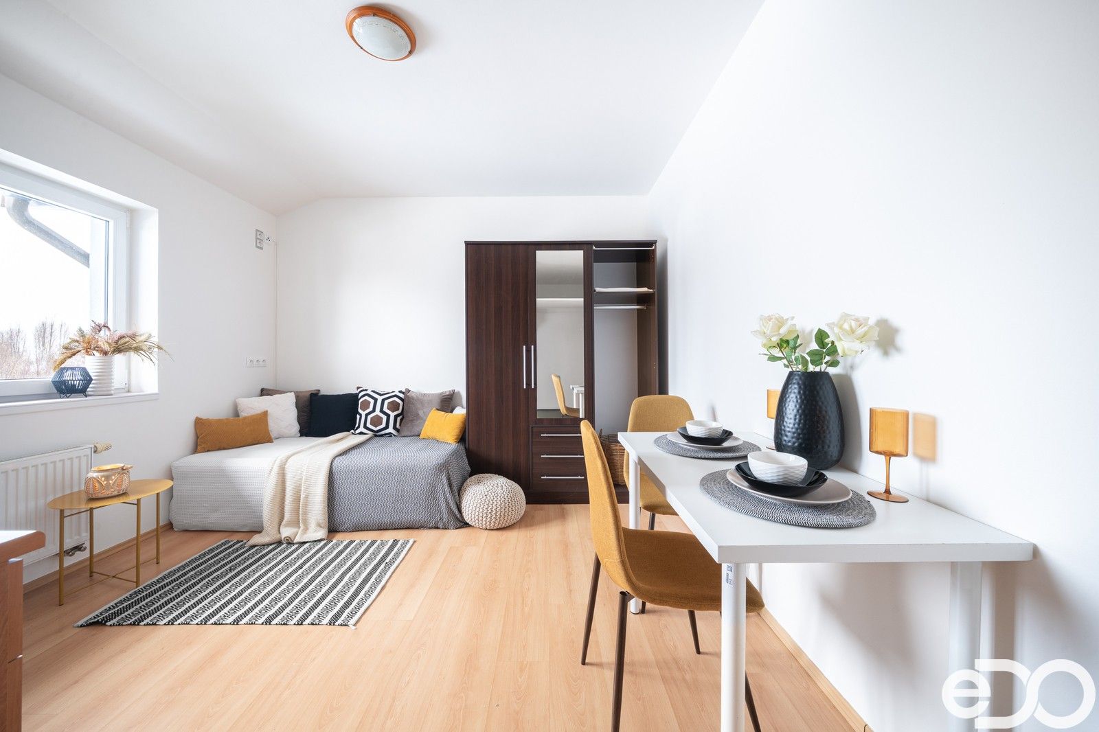 Prodej byt 1+kk - Revoluční, Šestajovice, 17 m²