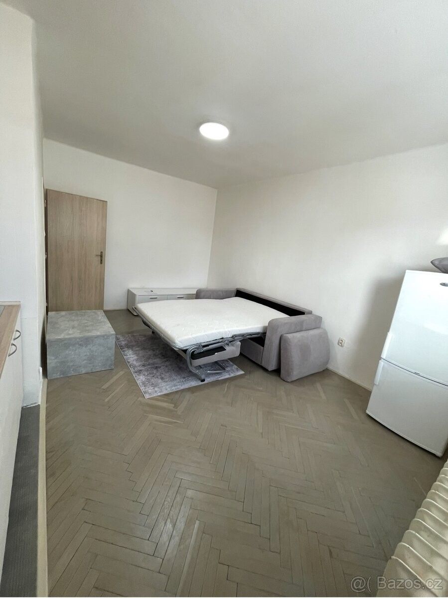 Pronájem byt - Ostrava, 708 00