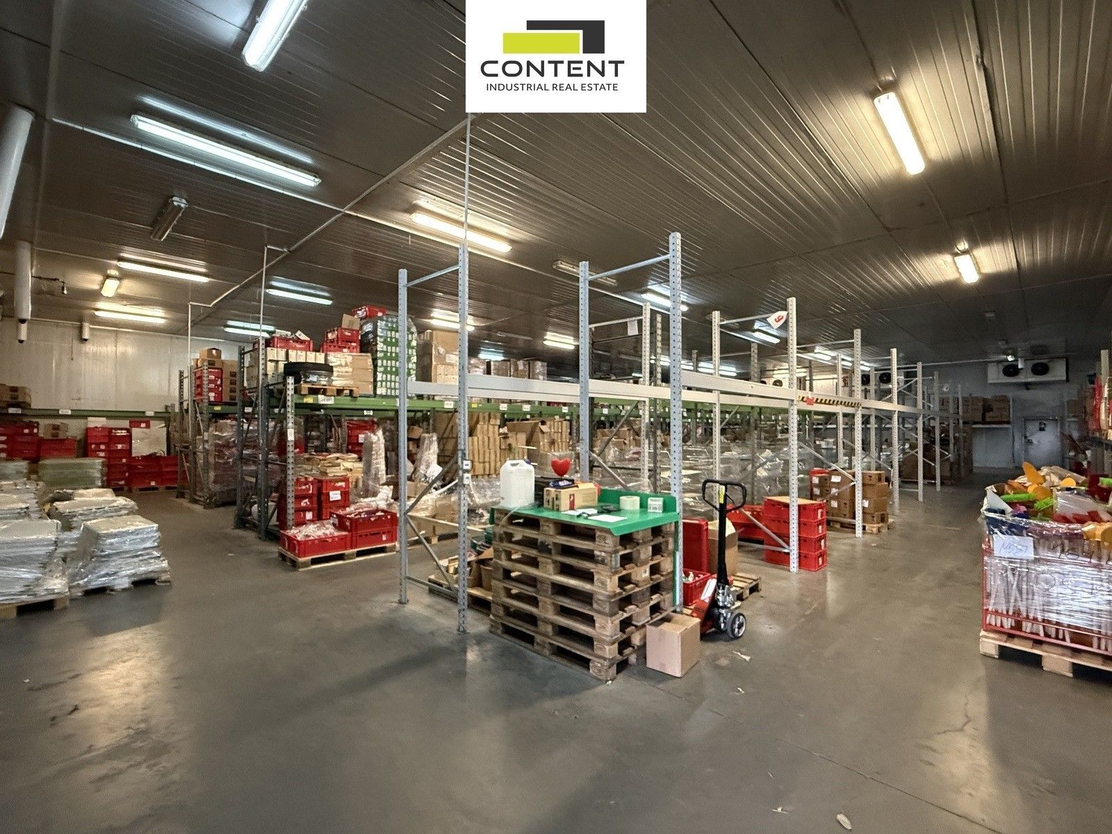 Pronájem sklad - Komerční, Nupaky, 1 918 m²