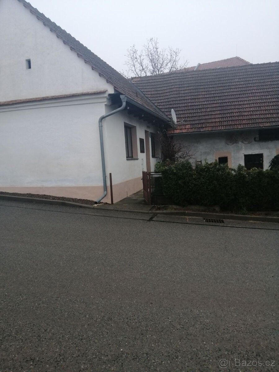 Prodej rodinný dům - Dolní Loučky, 594 55