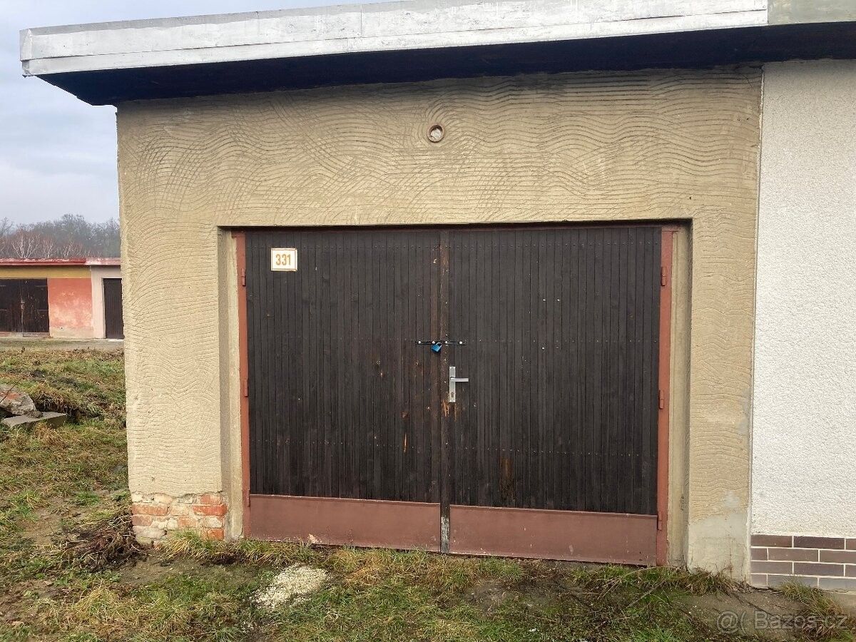 Garáže, Slavičín, 763 21