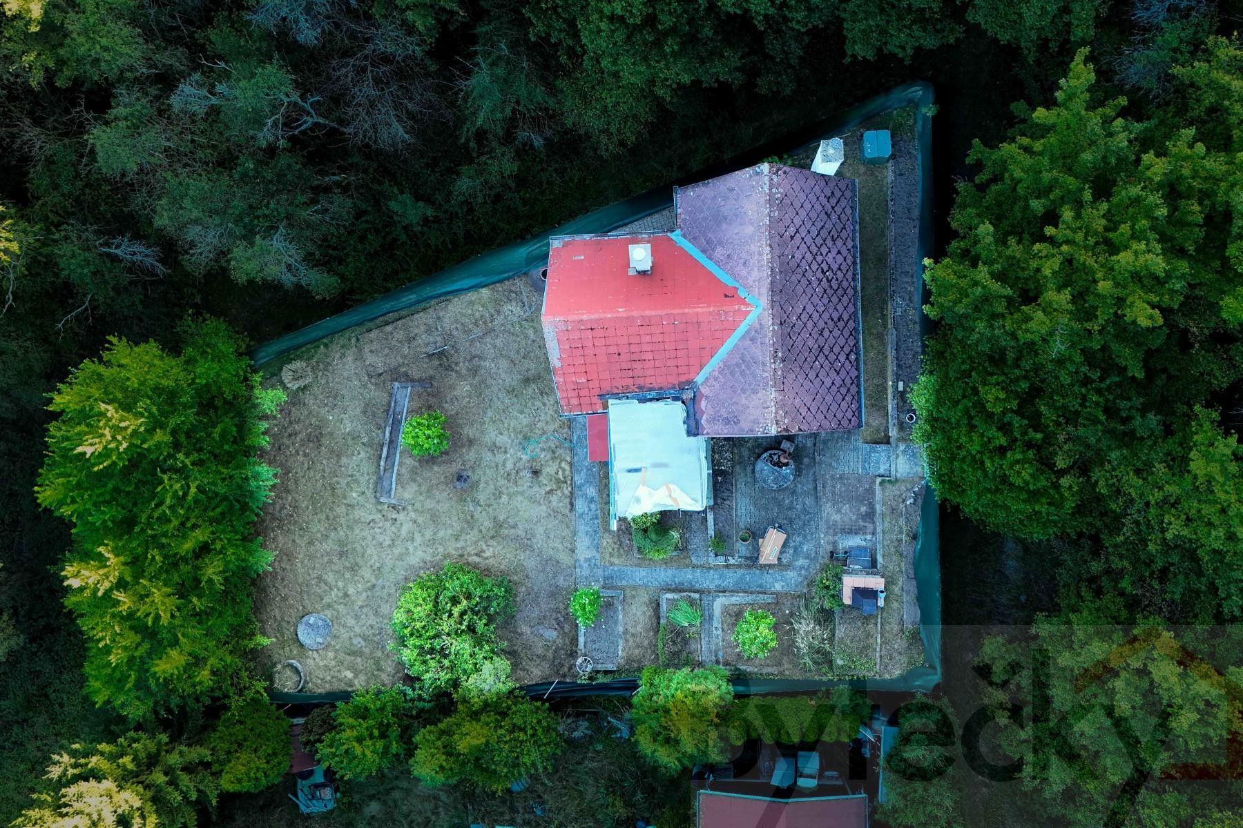 Chaty, Hýskov, 100 m² - 2