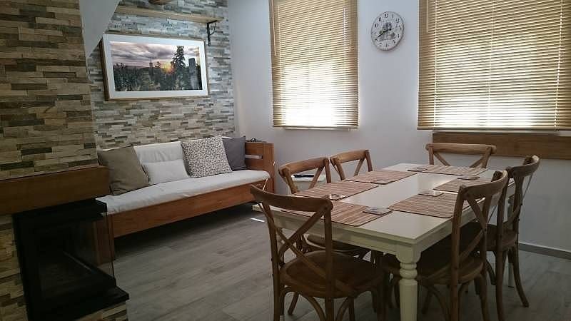 Chaty, Velké Bílovice, Jihomoravský kraj - 1