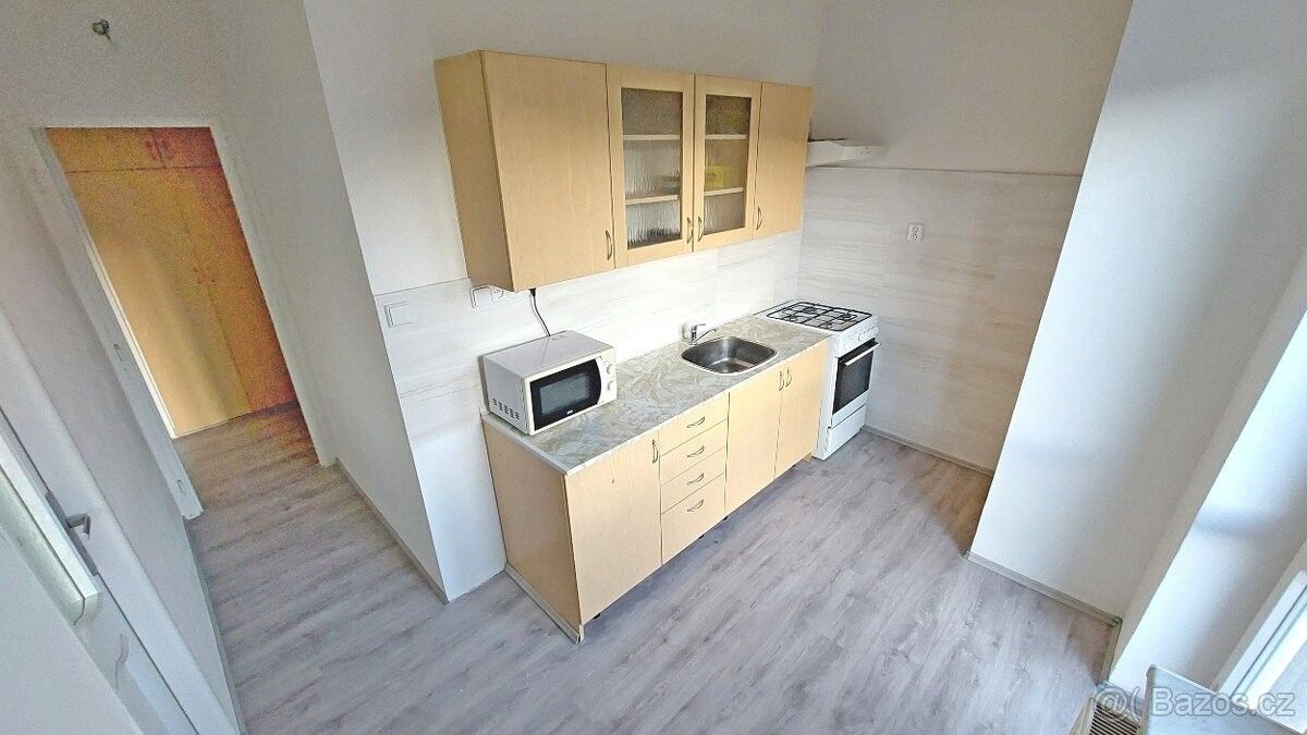 Prodej byt 2+1 - Adamov, 679 04, 60 m²