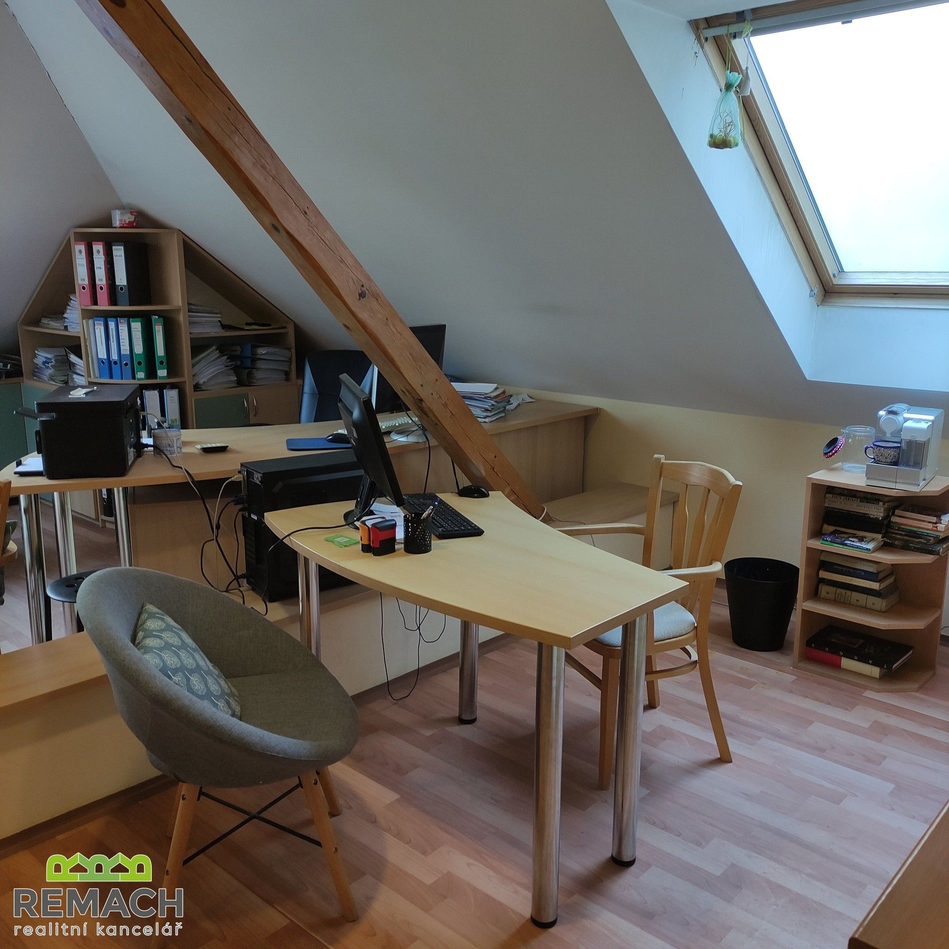 Pronájem kancelář - Mariánské náměstí, Uherské Hradiště, 35 m²