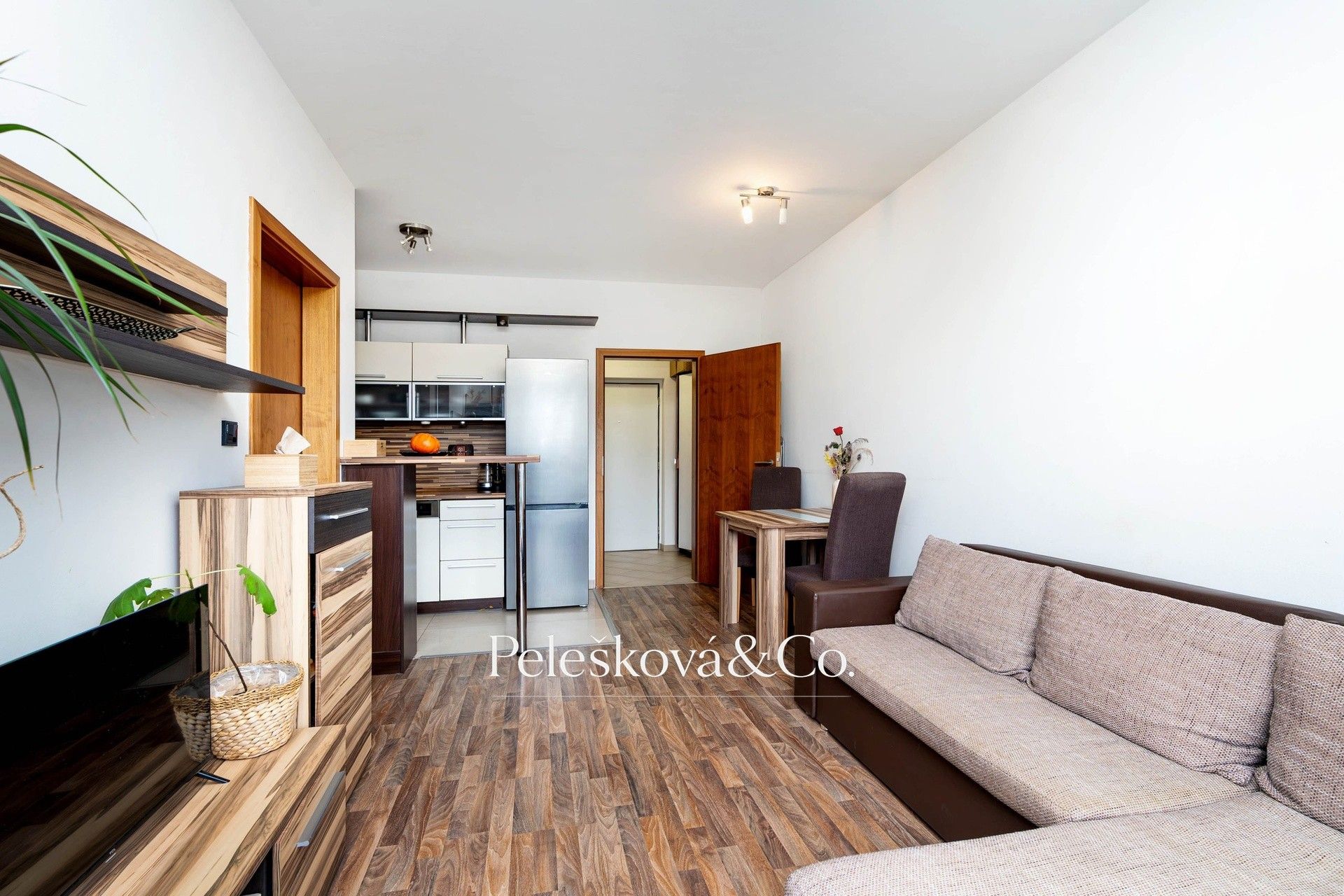 2+kk, Májová, Praha, 45 m² - 2