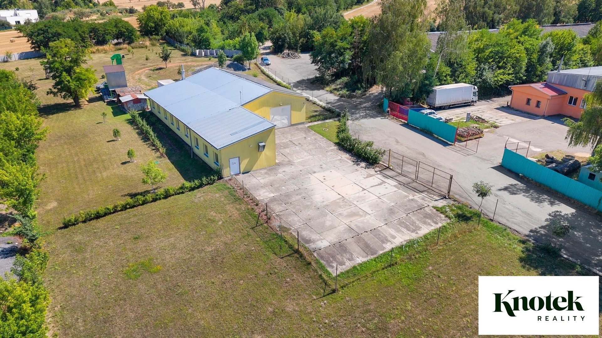 Výrobní prostory, 342 m²