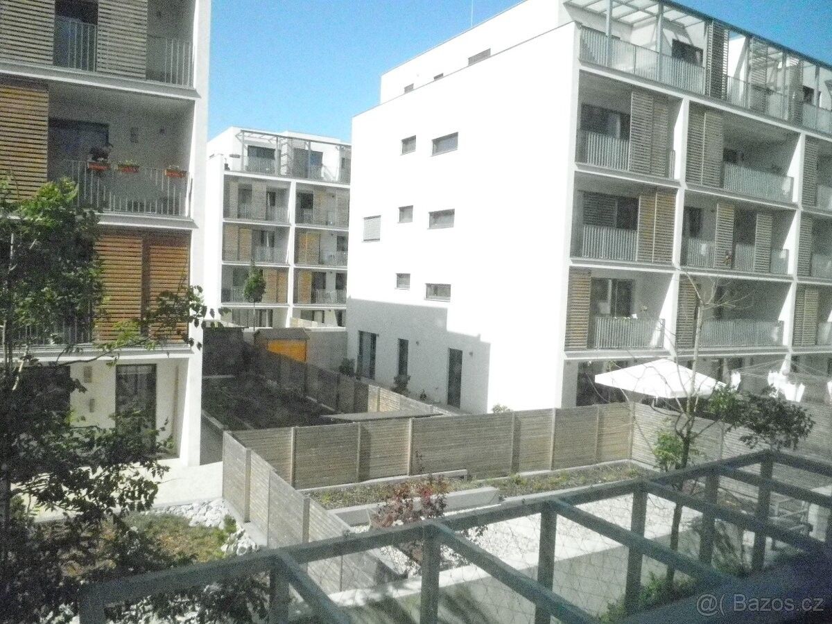 Garáže, Olomouc, 779 00