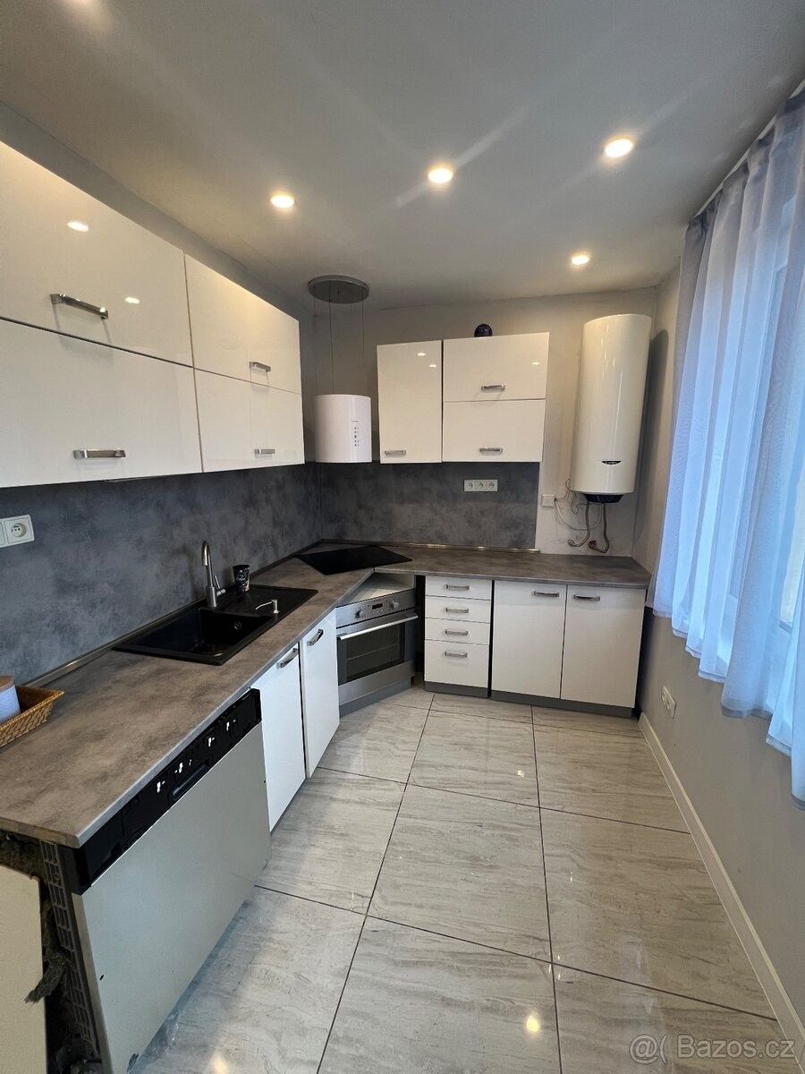 Byt · Prachatice, 383 01 - 3
